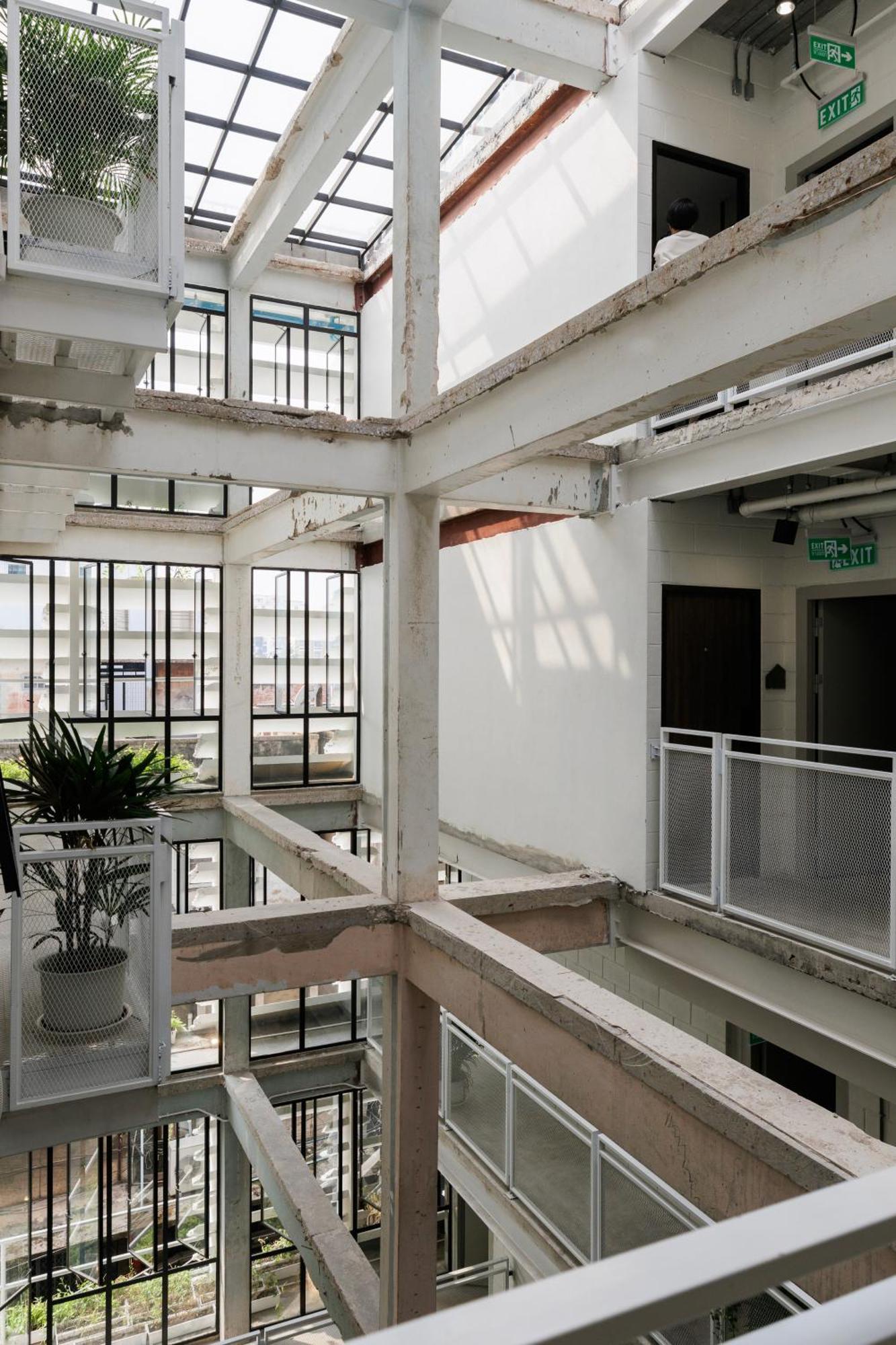 C'House Bangkok Hostel Exterior photo