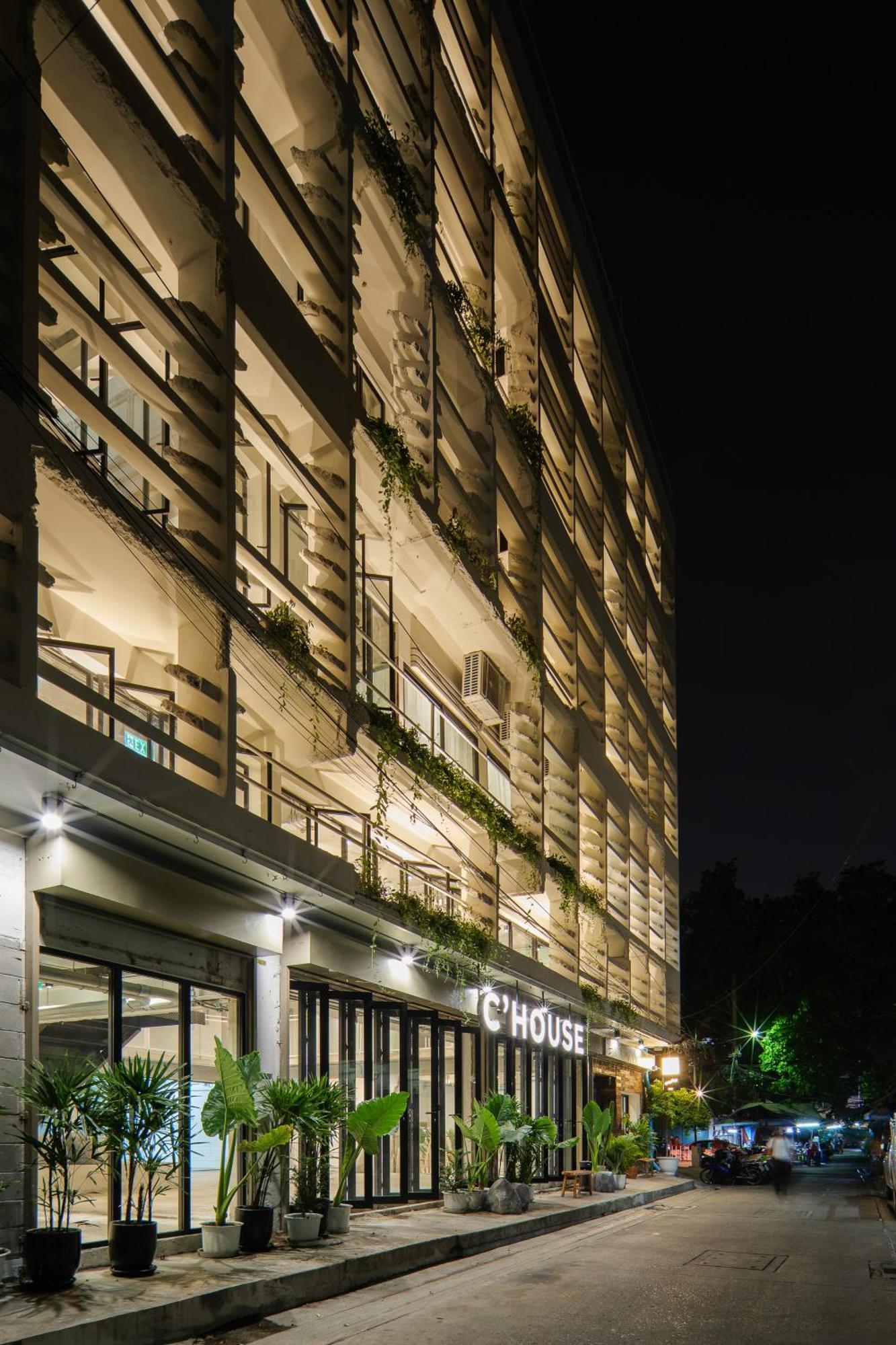 C'House Bangkok Hostel Exterior photo