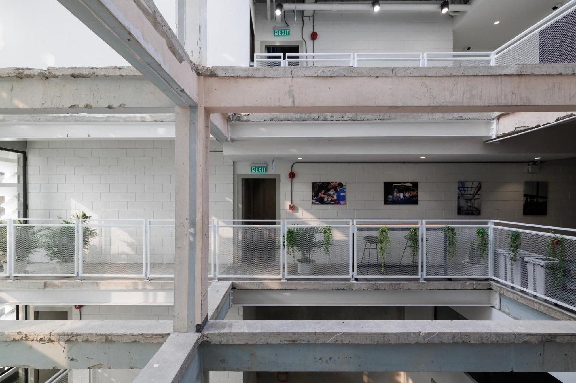 C'House Bangkok Hostel Exterior photo